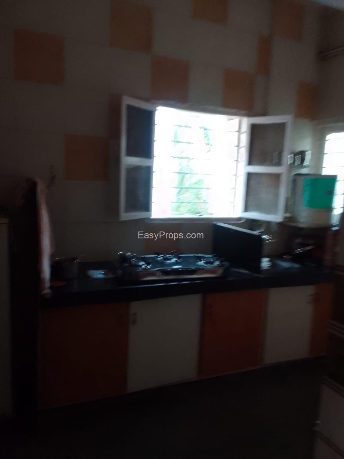 2 Bhk Flat In sale Azad society 